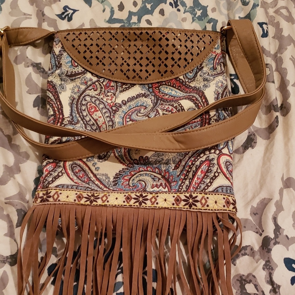 Cross body or shoulder bag